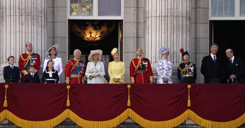 Ünlü balkonuyla Londra’daki Buckingham Sarayı’nın Doğu Kanadı ilk kez halka açılıyor