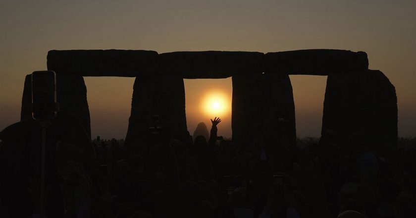 Araştırmacıları hayrete düşüren keşif: Stonehenge sunak taşı İskoçya’dan getirildi