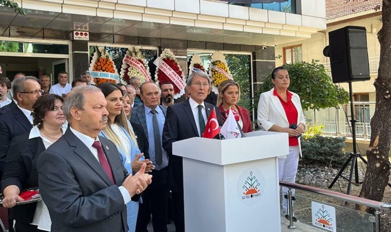 Yusuf Halaçoğlu: Kutlu Partisi olarak seçimlere tek başımıza katılıp iktidara geleceğiz – Son Dakika Siyasi Haberler