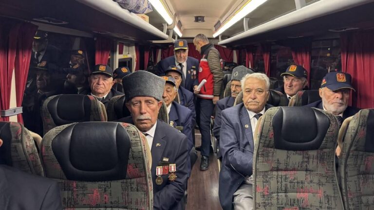 Afyonkarahisarlı 21 gazi Kıbrıs'a gitti