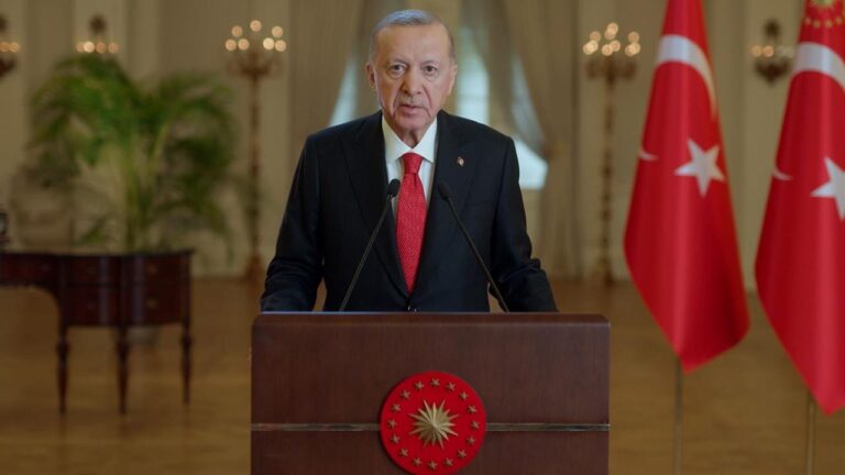 Başkan Erdoğan Donanma ile Kutlandı – Son Dakika Haberleri