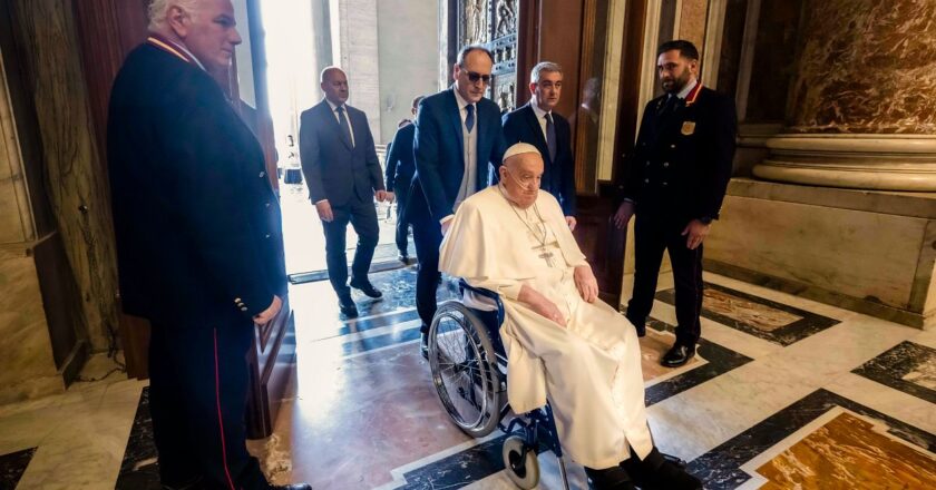 İyileşme sürecinde Papa’dan Santa Maria Maggiore Bazilikası’na sürpriz ziyaret