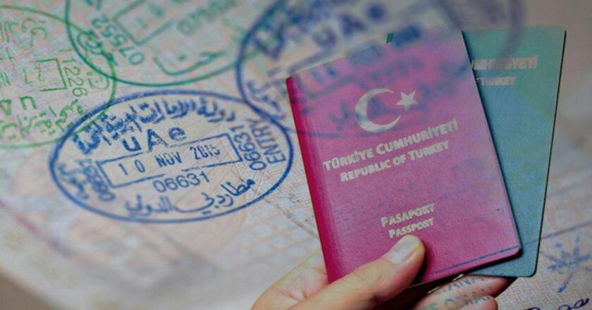 Birleşik Arap Emirlikleri Vizesi Kılavuzu 2025: Talep şartları, istenen belgeler, komisyonlar ve randevu hakkında ayrıntılar