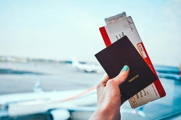 Artık pasaport kontrolü yok! Avrupa’ya girişte yeni dönem… Başta Türkiye olmak üzere 29 ülkede yarın başlıyor