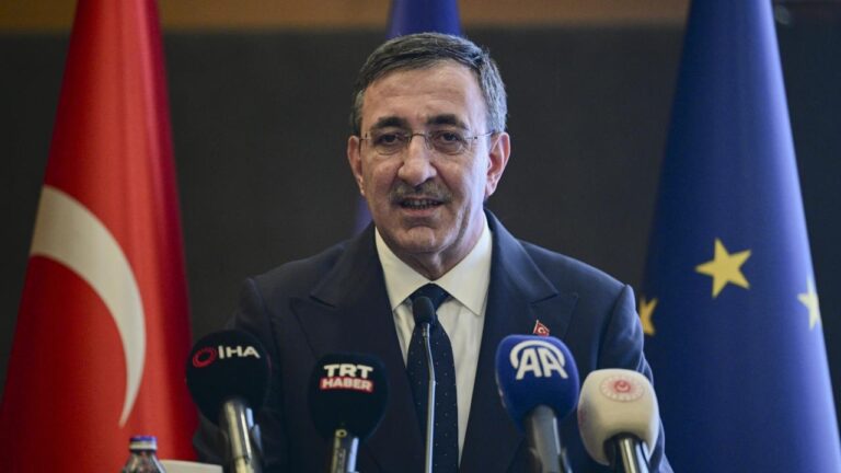 “Romanya ile ticaret hacmimiz 10 milyar doları aştı”